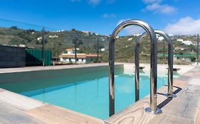 DejaBlue. Villa rural junto al mar y la montaña